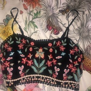 Cute embroidered floral tank top!